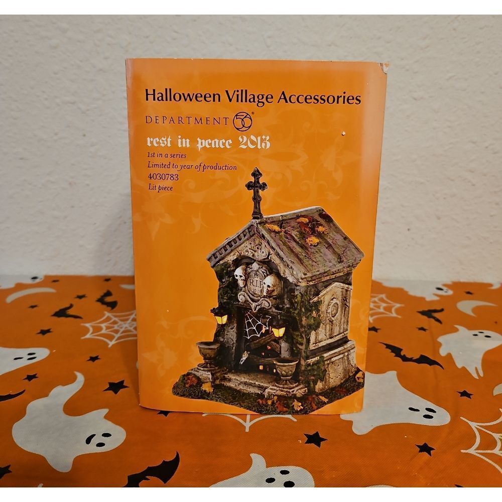 Department 56 LIMITED "Rest In Peace 2013" Halloween Village Accessories